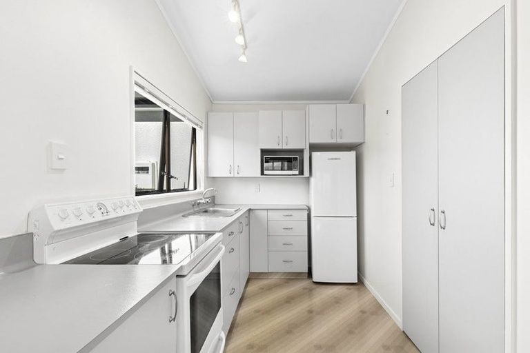 Photo of property in 1/122 Tasman Street, Nelson, 7010