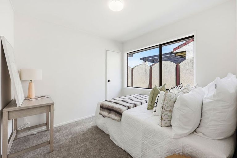 Photo of property in 178 Prince Regent Drive, Farm Cove, Auckland, 2012