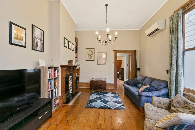 Photo of property in 43 Aro Street, Aro Valley, Wellington, 6021