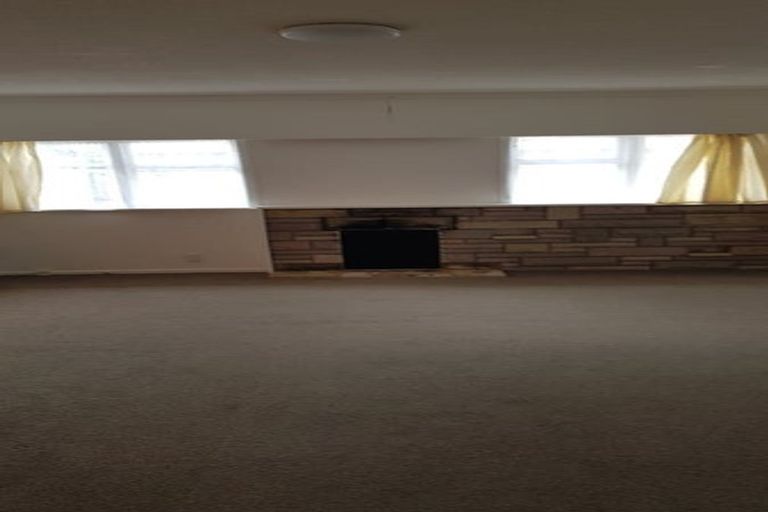 Photo of property in 5b Nile Road, Kelston, Auckland, 0602