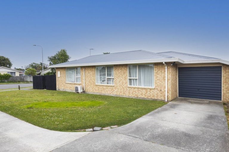 Photo of property in 32 Claymore Street, Woolston, Christchurch, 8062