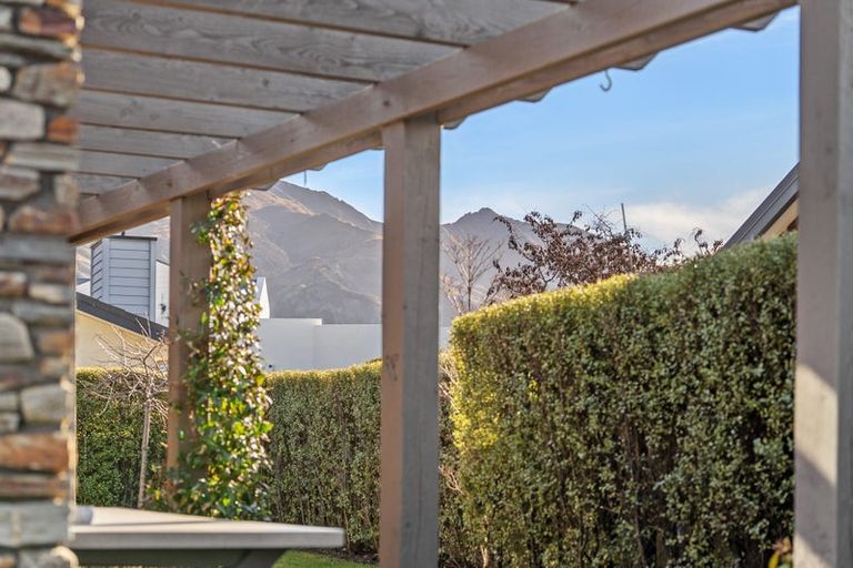 Photo of property in 11b Little Oak Common, Wanaka, 9305