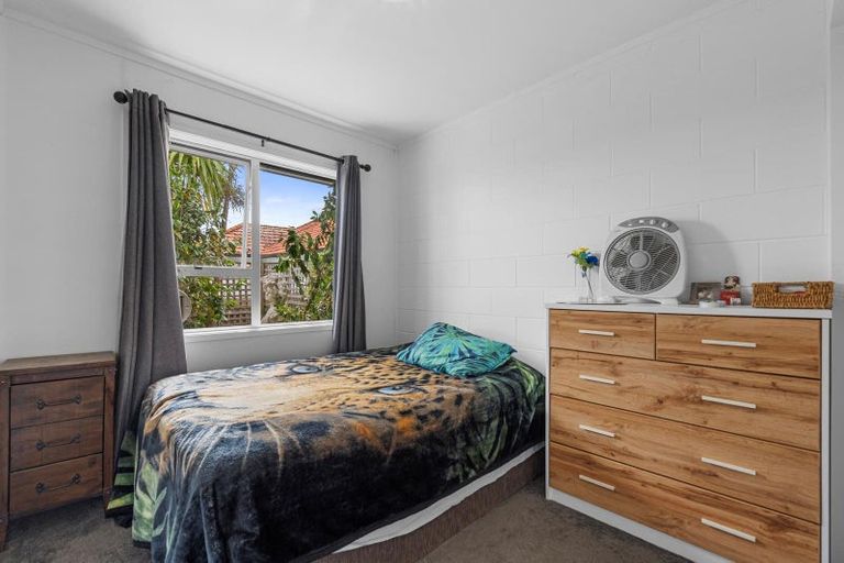 Photo of property in 5/13 Seabrook Avenue, New Lynn, Auckland, 0600