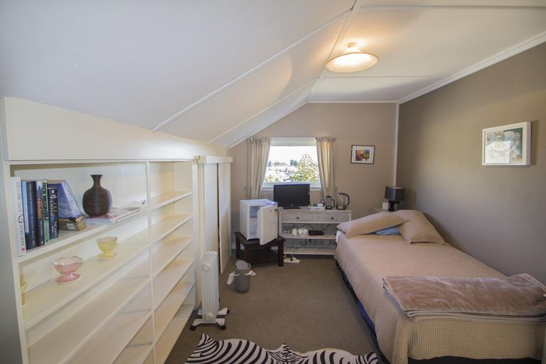 Photo of property in 140 Perth Street, Holmes Hill, Oamaru, 9401