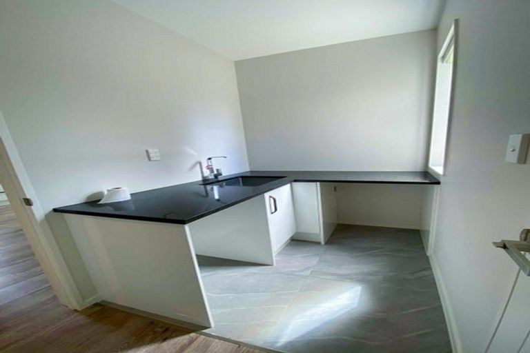 Photo of property in 50 Craigs Way, Hobsonville, Auckland, 0616