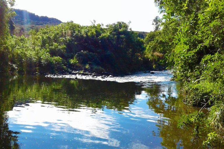 Photo of property in 1216 Wekaweka Road, Waimamaku, Kaikohe, 0473