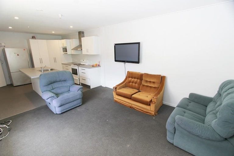 Photo of property in 120 Harbour Terrace, North Dunedin, Dunedin, 9016