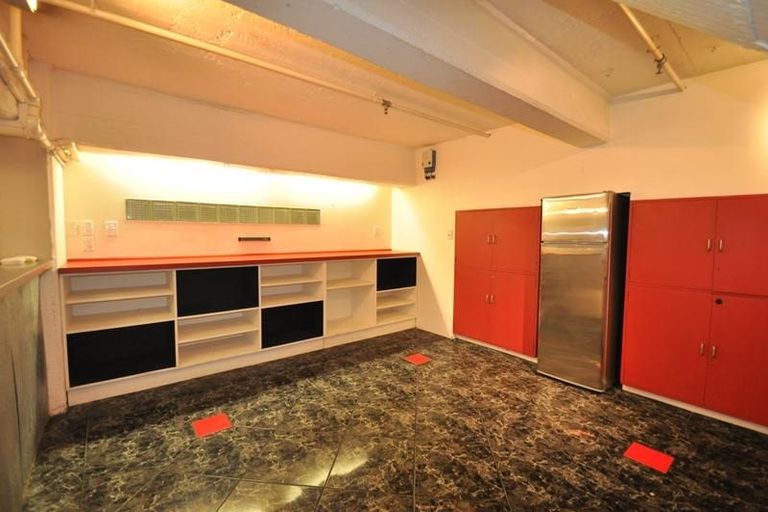 Photo of property in 6a Halleys Lane, Te Aro, Wellington, 6011