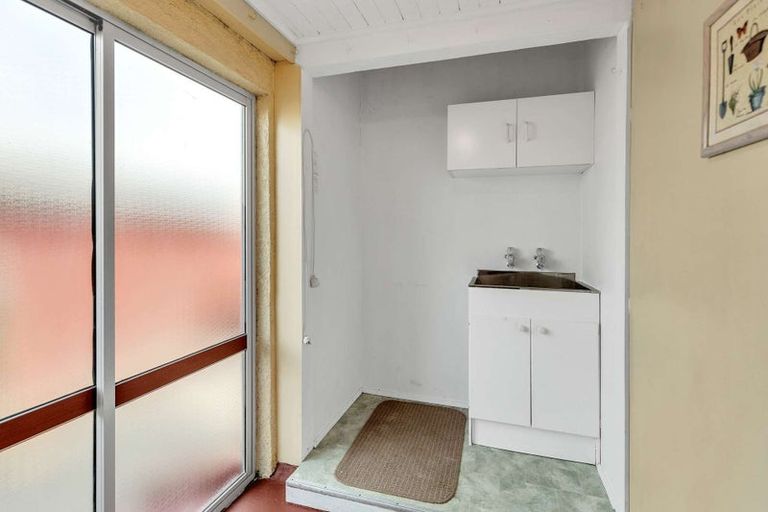 Photo of property in 174 Cook Street, West End, Palmerston North, 4410