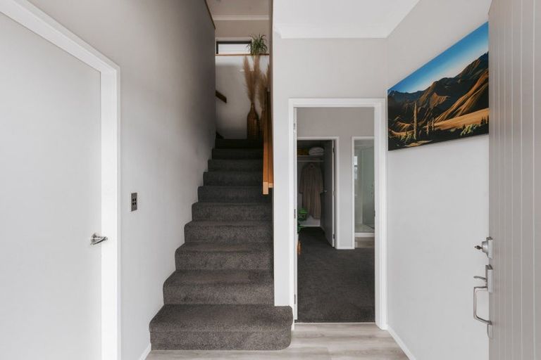 Photo of property in 111 Oteki Park Drive, Welcome Bay, Tauranga, 3112