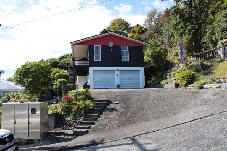 Photo of property in 51 Milton Road, Greymouth, 7805