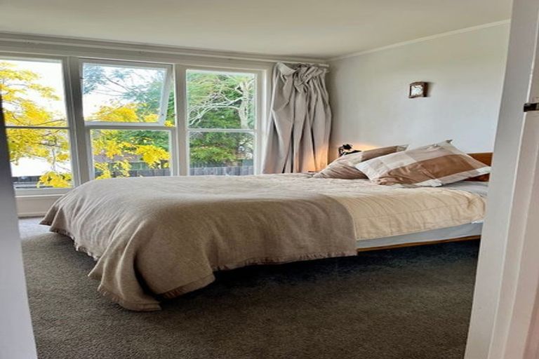 Photo of property in 35 Sullivan Avenue, Mangere Bridge, Auckland, 2022