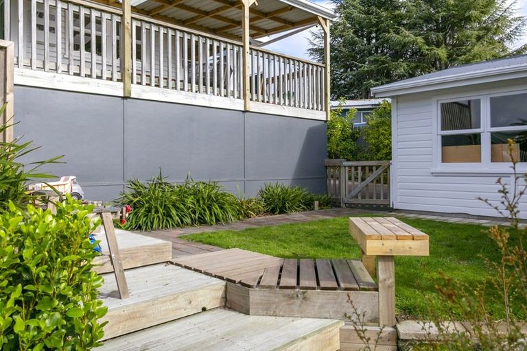 Photo of property in 62 Matuku Street, Two Mile Bay, Taupo, 3330