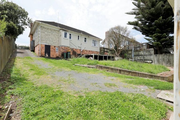 Photo of property in 27 Takanini Road, Takanini, 2112