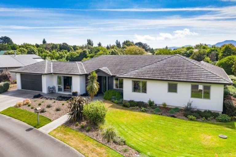 Photo of property in 5 Moss Lane, Raumati Beach, Paraparaumu, 5032