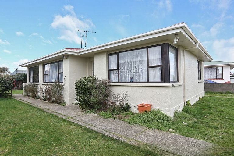 Photo of property in 52 Glengarry Crescent, Glengarry, Invercargill, 9810