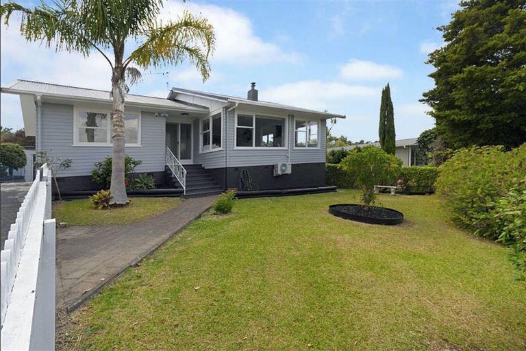 Photo of property in 60 Hilling Street, Titirangi, Auckland, 0604