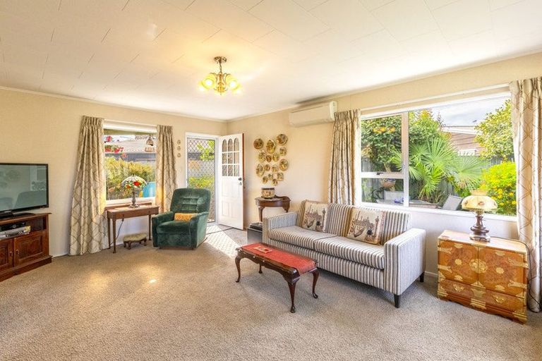 Photo of property in 13 Mckeefry Avenue, Greenmeadows, Napier, 4112