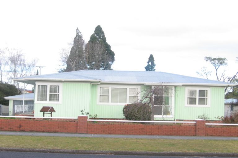 Photo of property in 26 Youngs Road, Papakura, 2110