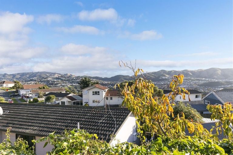 Photo of property in 16b Trinidad Crescent, Grenada Village, Wellington, 6037