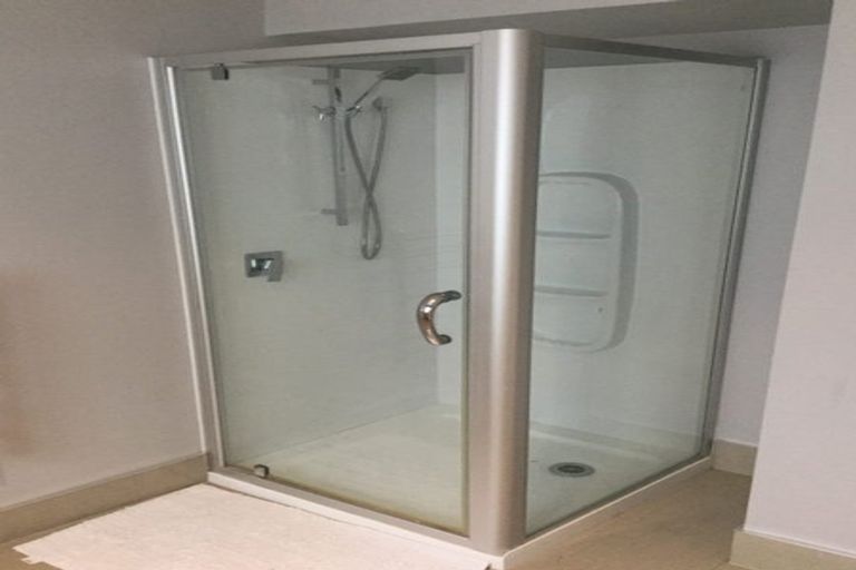 Photo of property in 79 Hinau Street, Riccarton, Christchurch, 8041