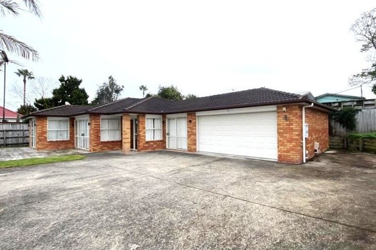Photo of property in 13a Karaka Street, New Lynn, Auckland, 0600