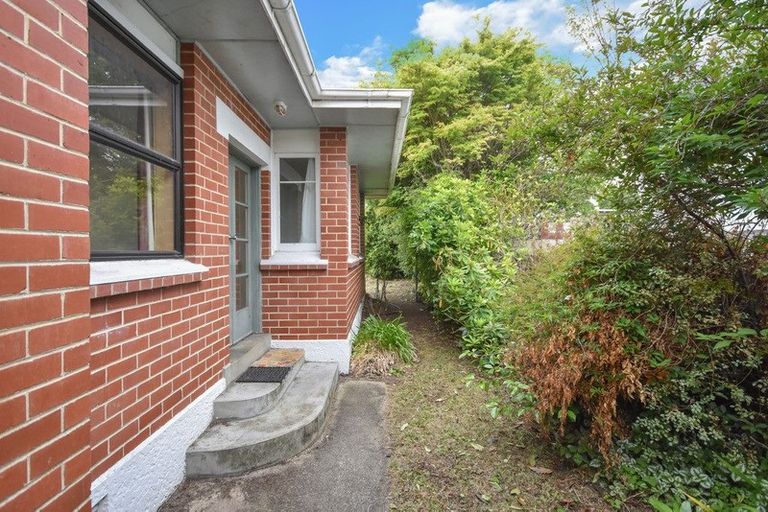 Photo of property in 65 Mornington Road, Balaclava, Dunedin, 9011