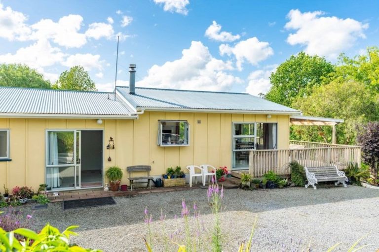 Photo of property in 39b Petley Road, Paparoa, 0571
