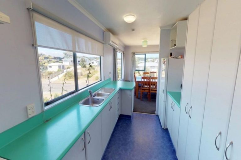 Photo of property in 13 Aranui Avenue, Waitarere Beach, Levin, 5510