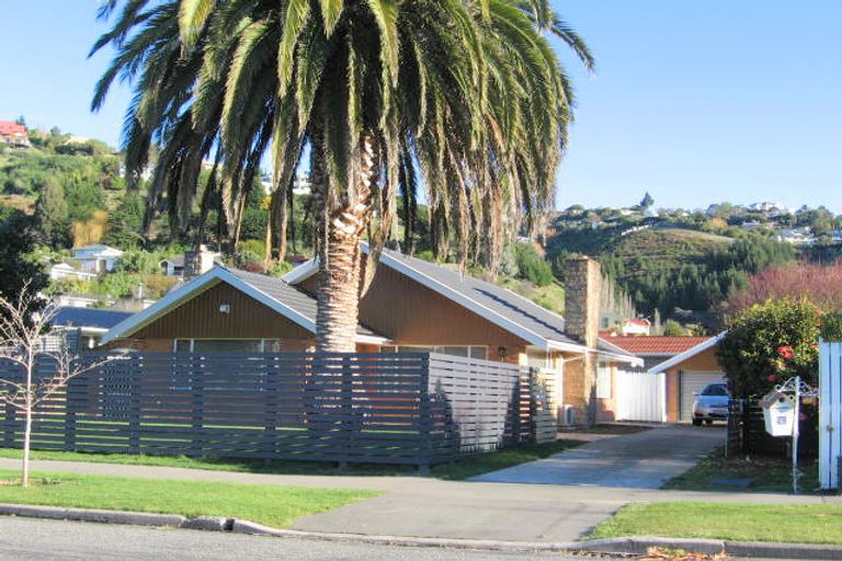 Photo of property in 26 Landsdowne Terrace, Cashmere, Christchurch, 8022