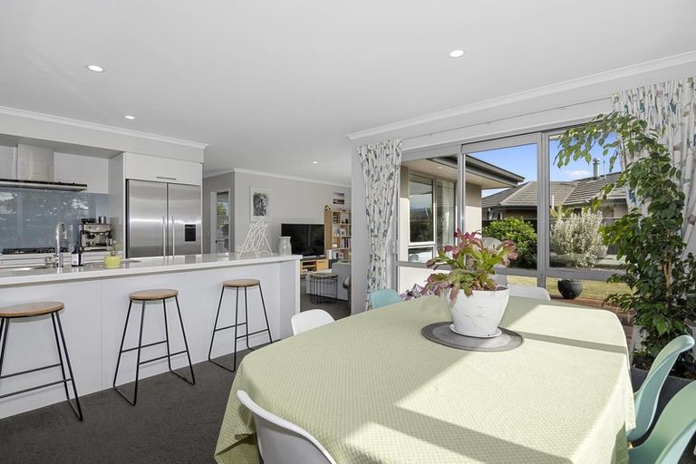 Photo of property in 13 Mary Newton Place, Brightwater, 7022