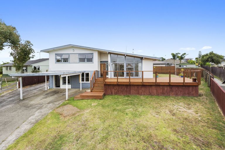 Photo of property in 1/13 Beldon Place, Pakuranga Heights, Auckland, 2010