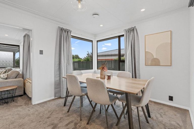 Photo of property in 16 Esk Place, Mosgiel, 9024