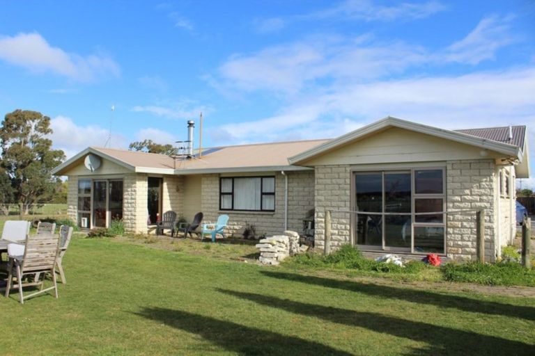 Photo of property in 31 Lochiel Branxholme Road, Lochiel, Winton, 9781