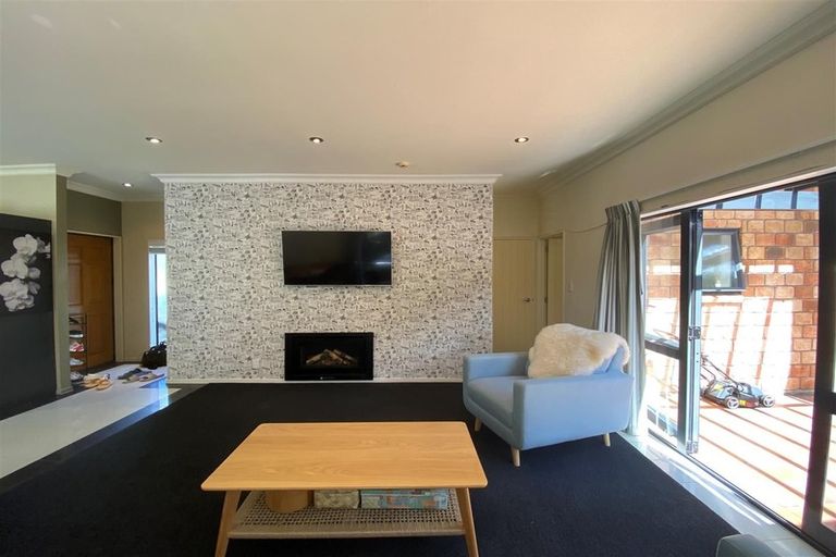 Photo of property in 402 East Tamaki Road, East Tamaki, Auckland, 2013