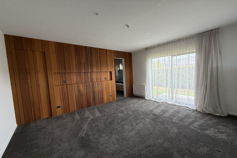 Photo of property in 43 Pounamu Avenue, Albert Town, Wanaka, 9305