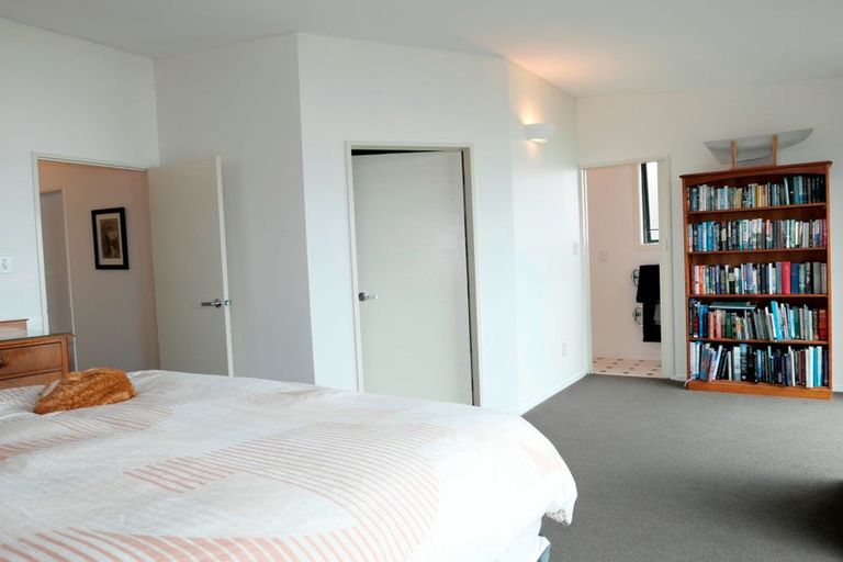 Photo of property in 52 The Esplanade, Raumati South, Paraparaumu, 5032