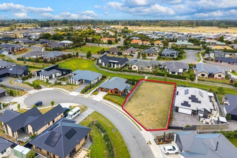 Photo of property in 16 Deans Place, Amberley, 7410