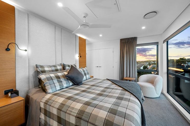 Photo of property in 5e Pierce Road, Milford, Auckland, 0620