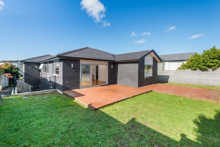 Photo of property in 54 Caldera Drive, Long Bay, Auckland, 0630