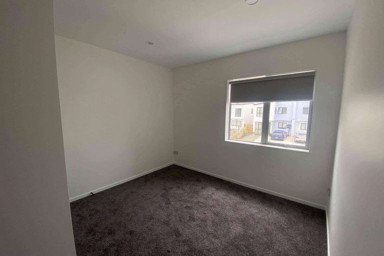 Photo of property in 30 Tumu Road, Papakura, 2110