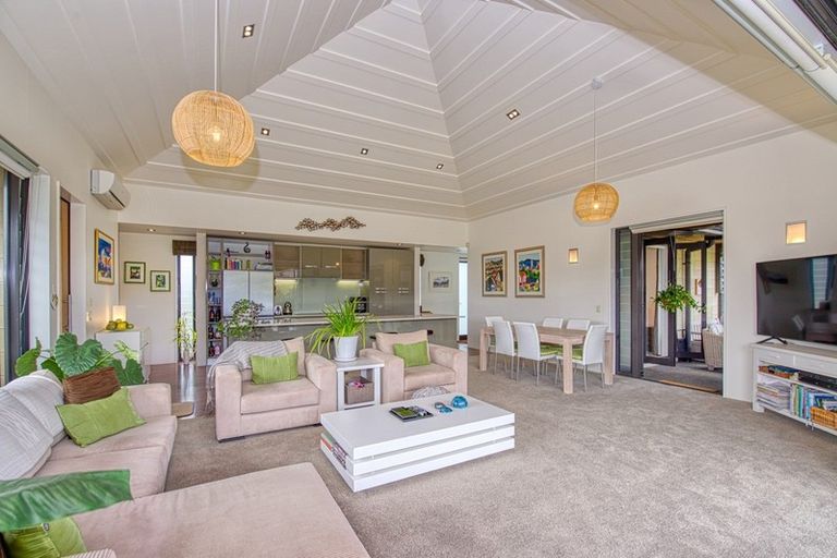 Photo of property in 1 Park Avenue, Mangawhai Heads, Mangawhai, 0505