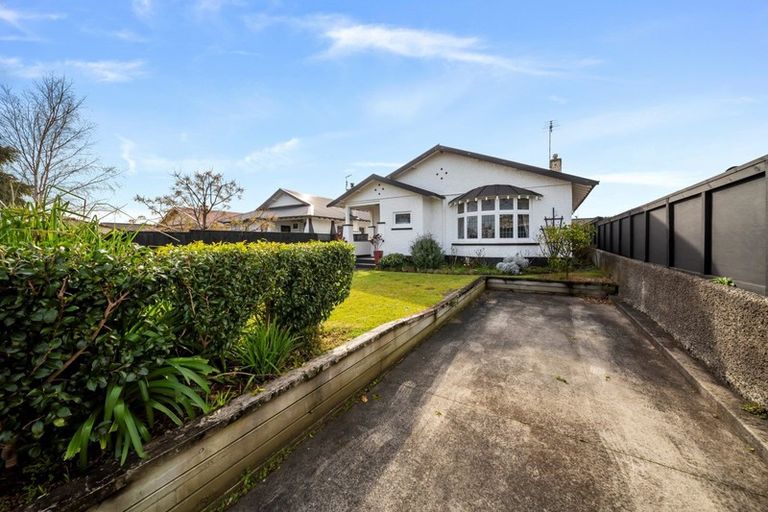 Photo of property in 173 Carrington Street, Lower Vogeltown, New Plymouth, 4310