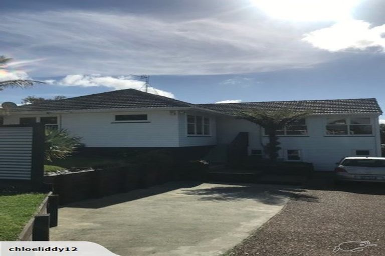 Photo of property in 26 Fordham Street, Beach Haven, Auckland, 0626