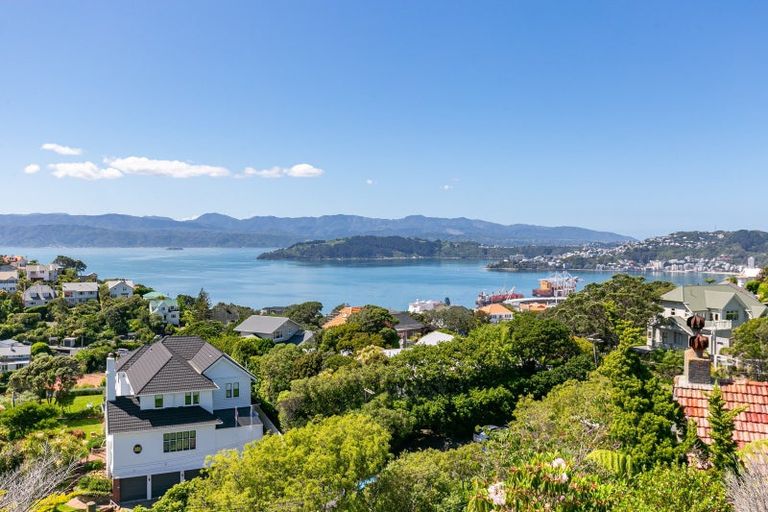 Photo of property in 67 Wadestown Road, Wadestown, Wellington, 6012
