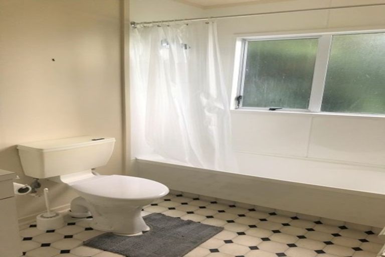 Photo of property in 41a Onslow Road, Khandallah, Wellington, 6035