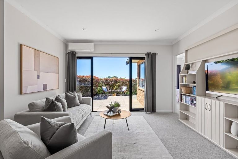 Photo of property in 15 Joblin Road, Wainui, Silverdale, 0994