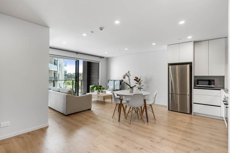 Photo of property in 312/3 Kaipiho Lane, Albany, Auckland, 0632