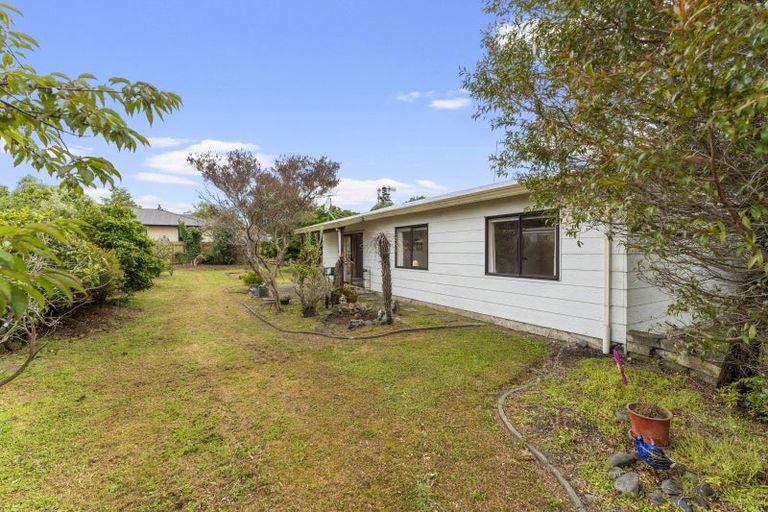 Photo of property in 11 Ferndale Place, Feilding, 4702