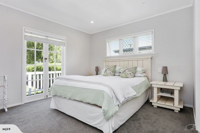 Photo of property in 32 Queen Street, Cambridge, 3434